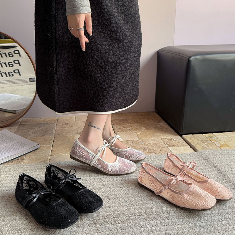 Women's Gentle Ballet Flat Sho - Embroidery Yes 评论和价格