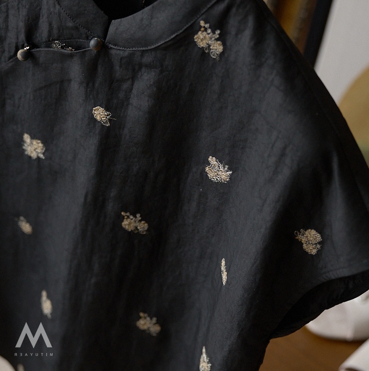 New Women's Casual Style Cloud - Embroidery Flower Pattern 评论和价格