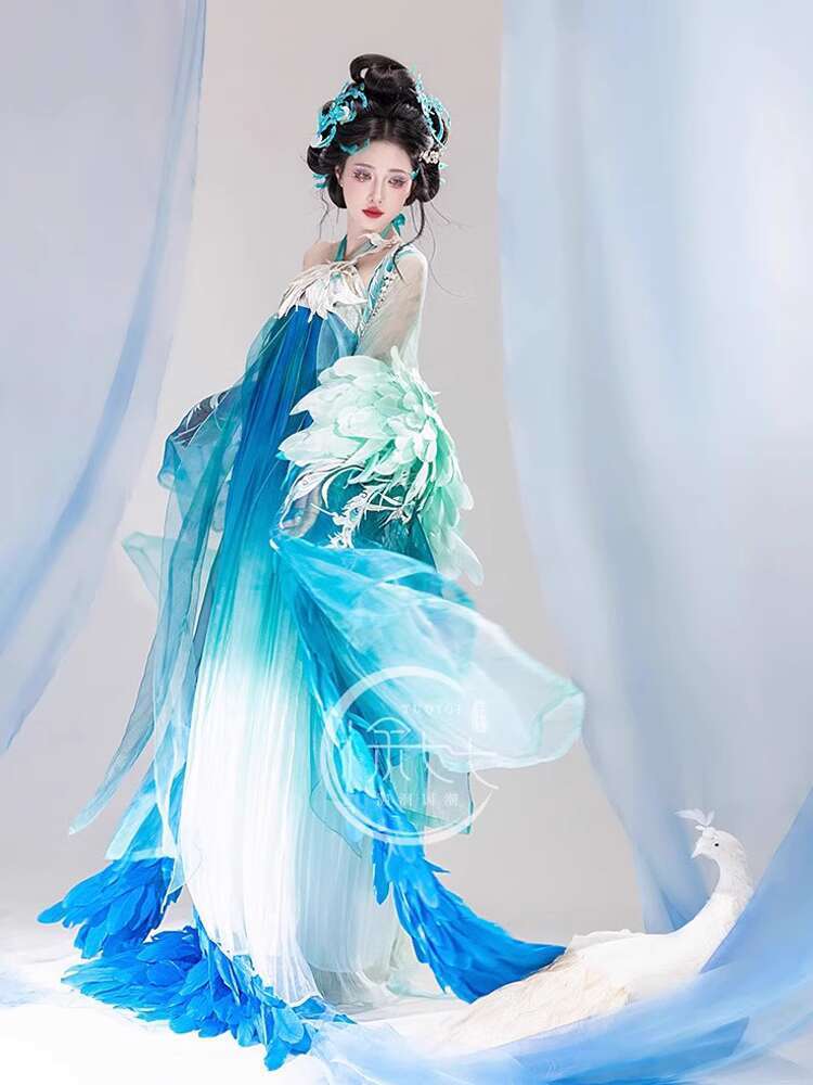 New Peacock Hanfu Womens fashi - Embroidery Shirt 评论和价格